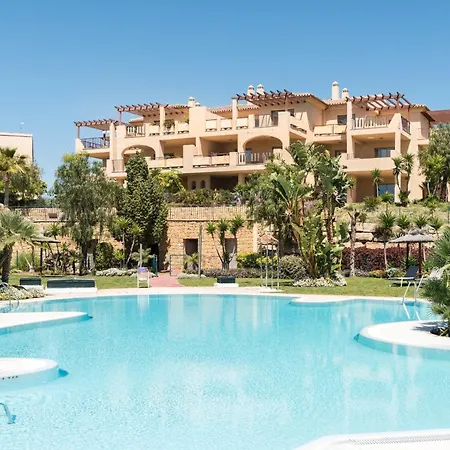 Apartment Stunning 3-bedroom Seaview Penthouse