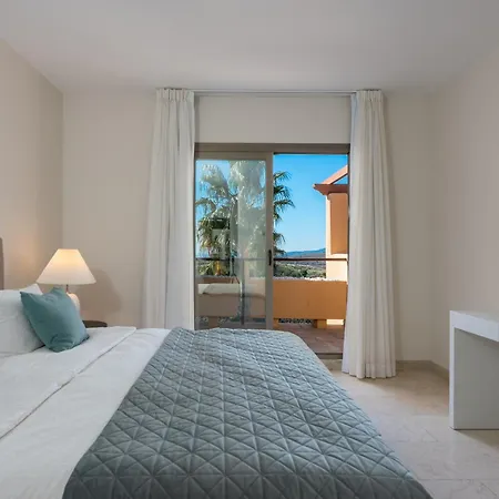 Stunning 3-bedroom Seaview Penthouse * Estepona