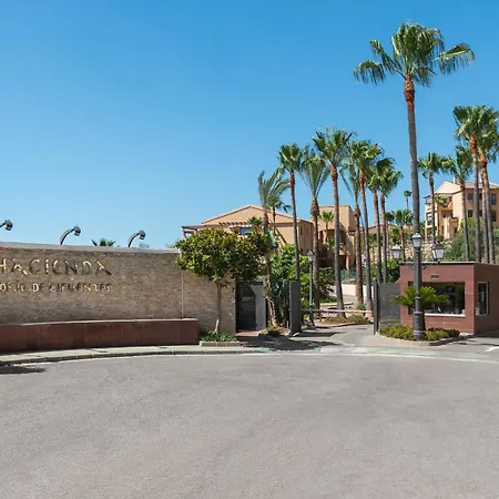 Stunning 3-bedroom Seaview Penthouse